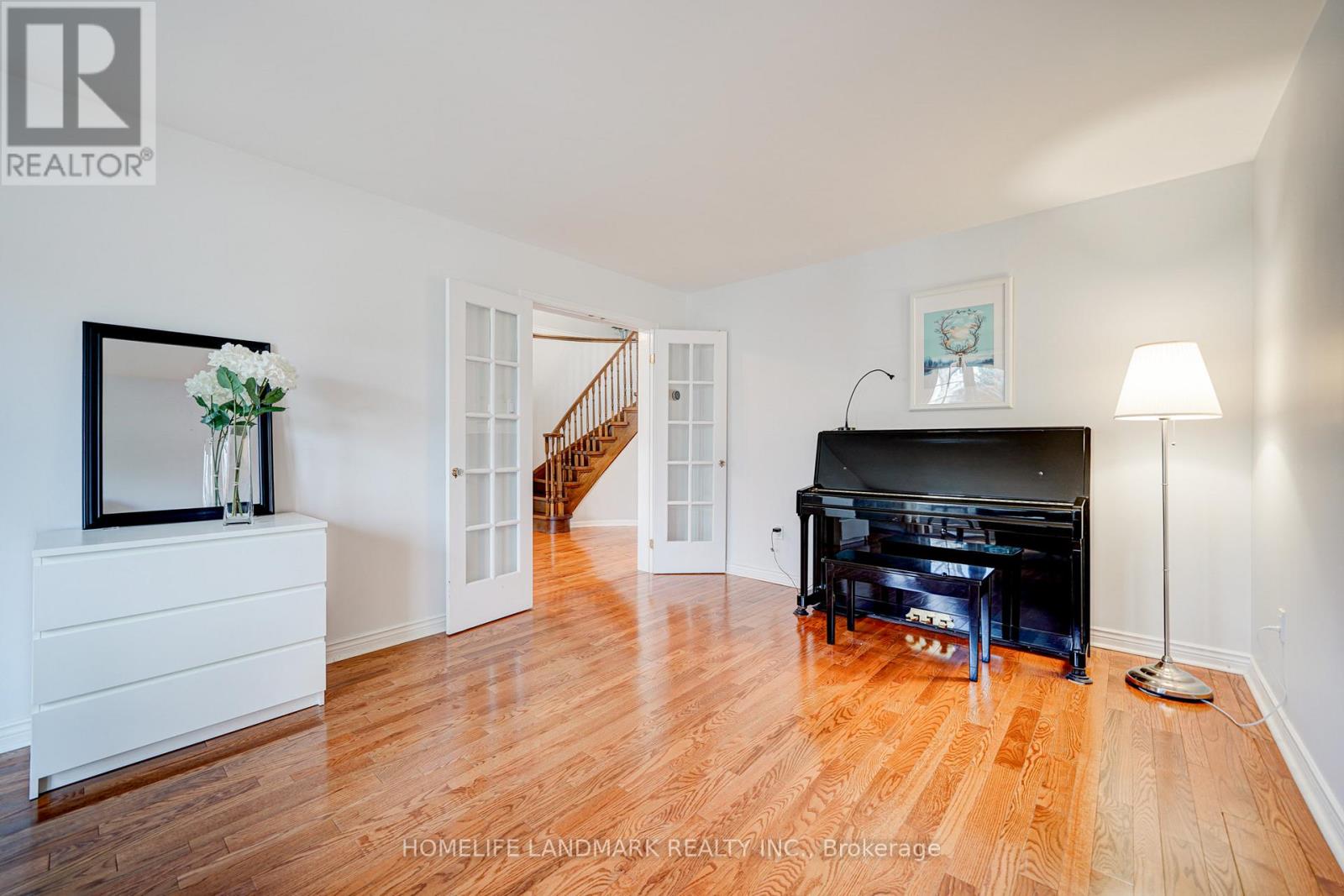 1157 Windrush Drive, Oakville, Ontario  L6M 1T9 - Photo 8 - W12842532