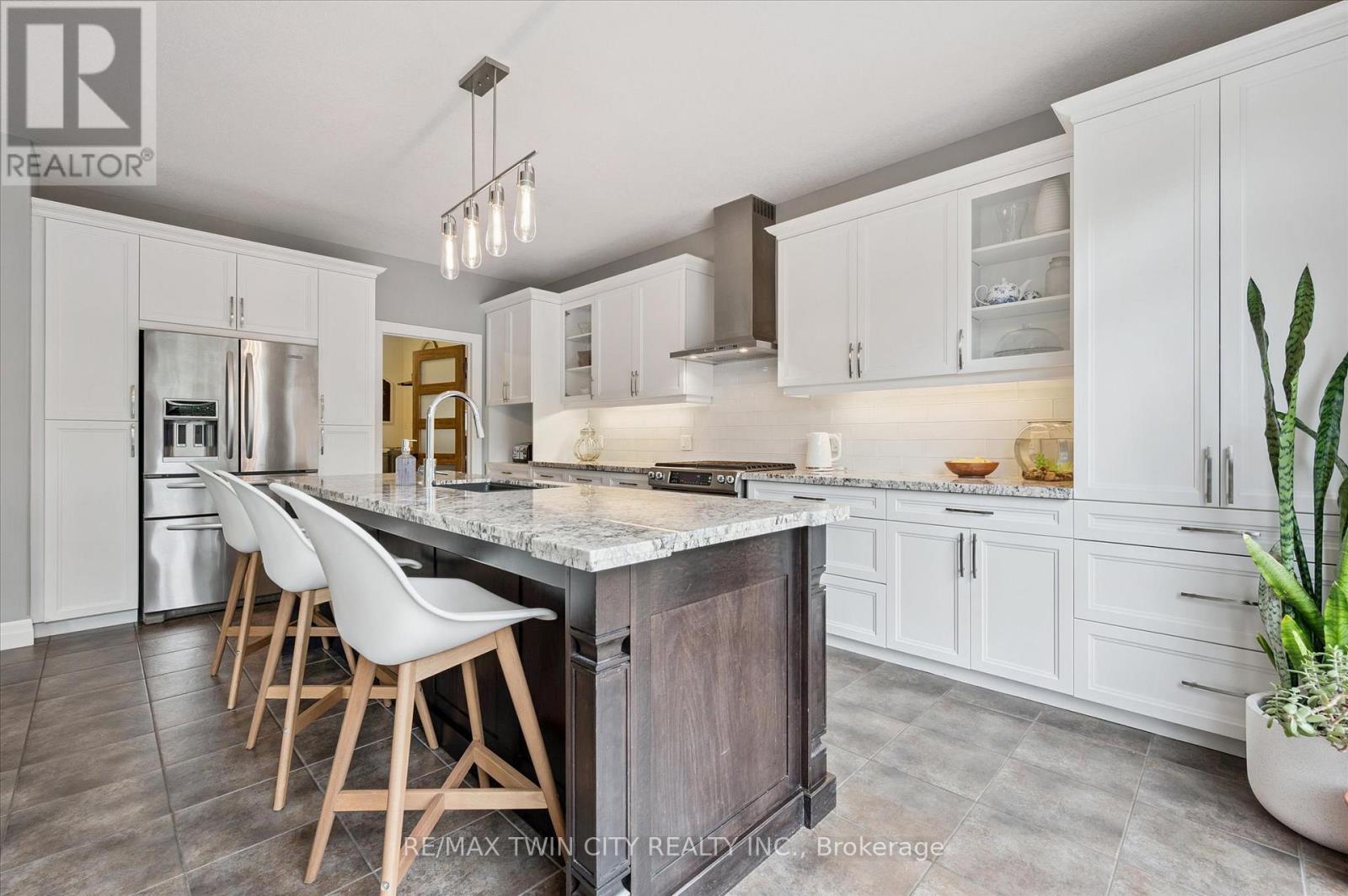 46 Deer Creek Street, Kitchener, Ontario  N2A 0G6 - Photo 17 - X12842498