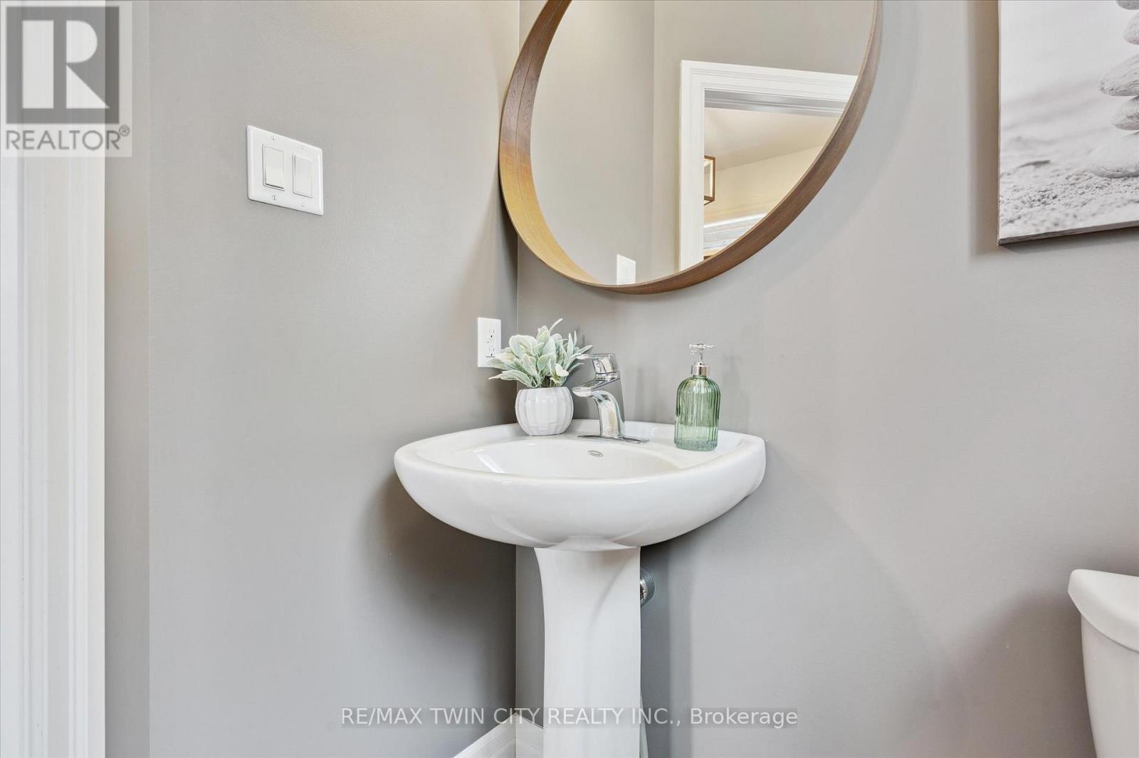 46 Deer Creek Street, Kitchener, Ontario  N2A 0G6 - Photo 21 - X12842498