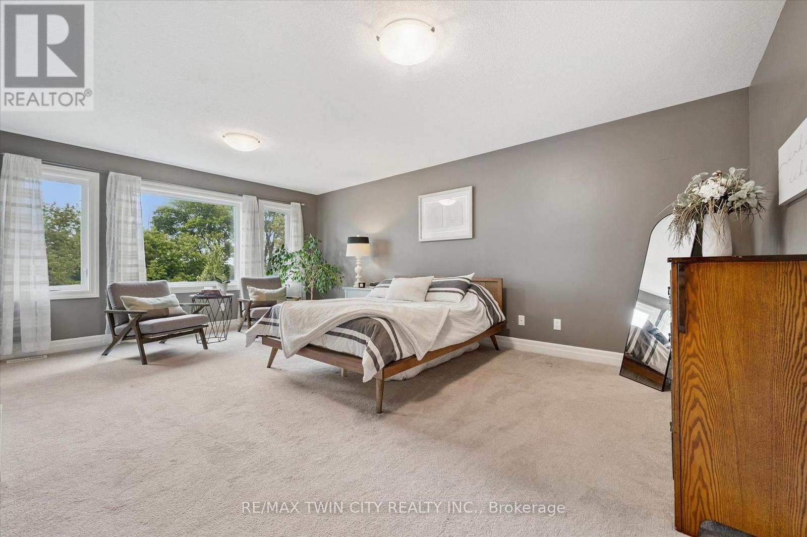 46 Deer Creek Street, Kitchener, Ontario  N2A 0G6 - Photo 31 - X12842498