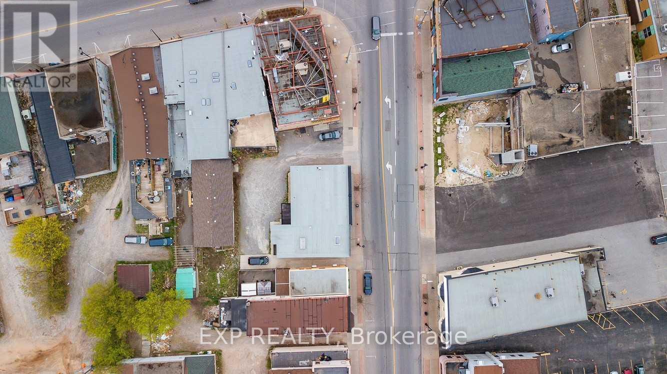 5856 Ferry Street, Niagara Falls, Ontario  L2G 1S9 - Photo 10 - X12842502