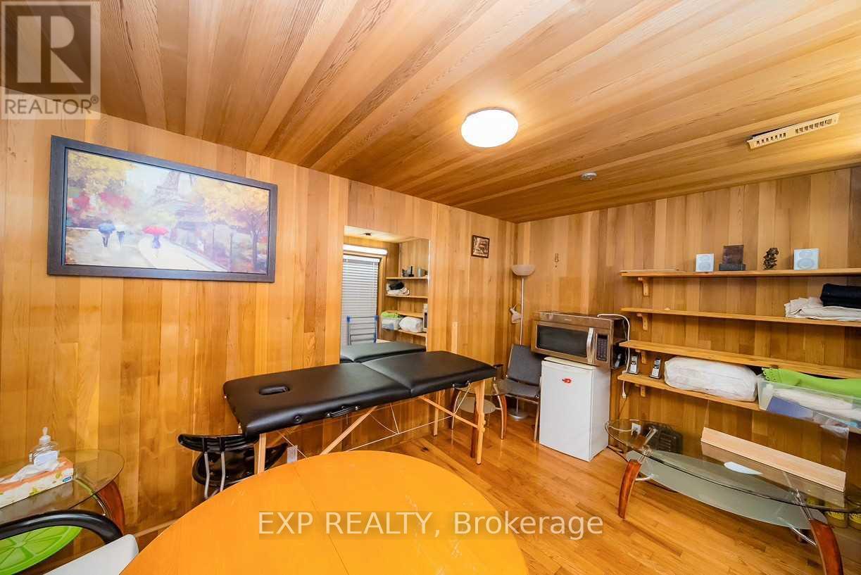 5856 Ferry Street, Niagara Falls, Ontario  L2G 1S9 - Photo 8 - X12842502