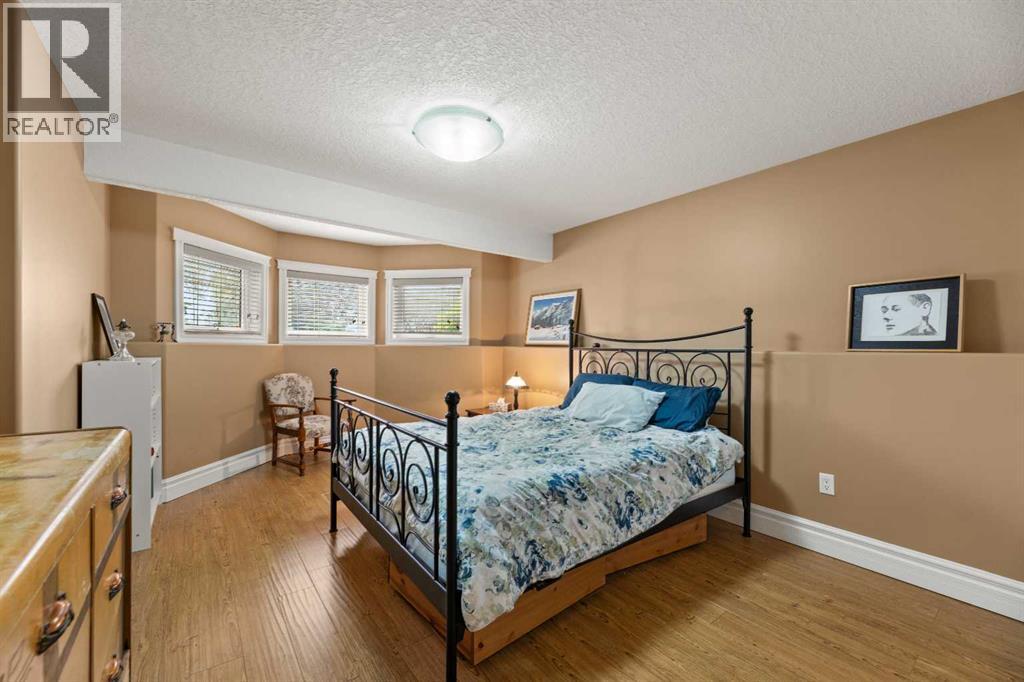 6002 60 Street, Olds, Alberta  T4H 1X8 - Photo 32 - A2288607