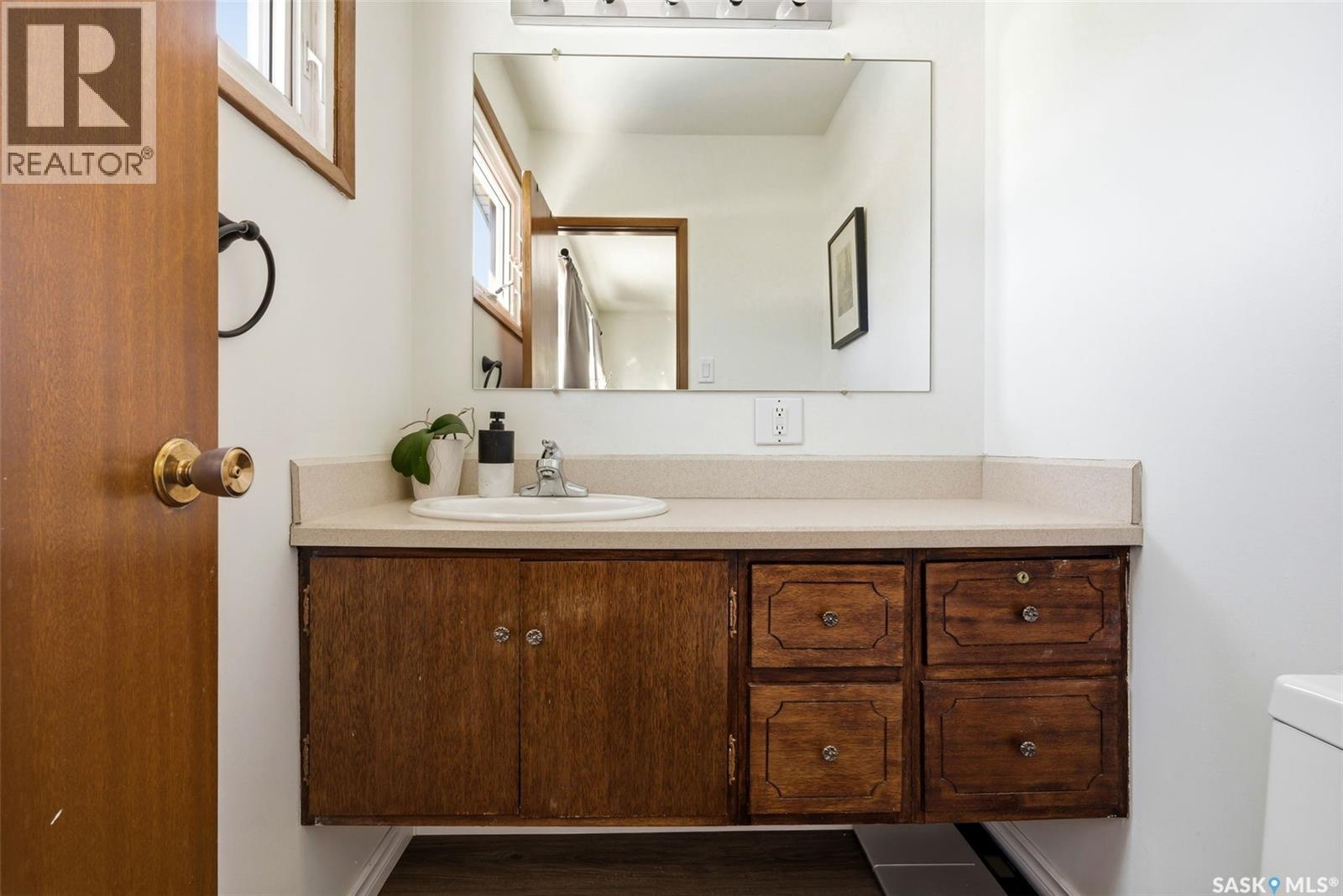 26 Mill Bay, Regina, Saskatchewan  S4N 1L6 - Photo 21 - SK029634