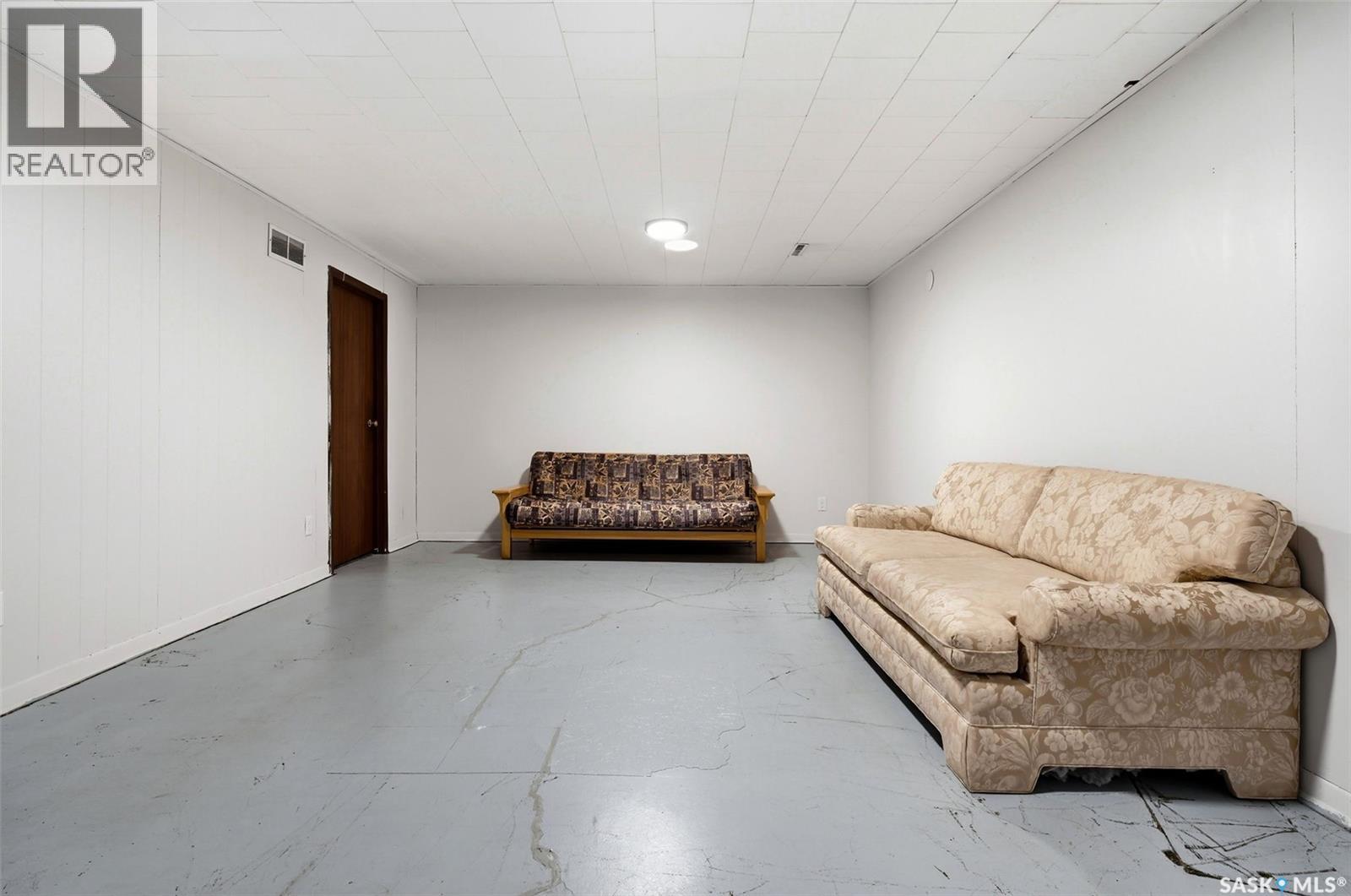 26 Mill Bay, Regina, Saskatchewan  S4N 1L6 - Photo 33 - SK029634