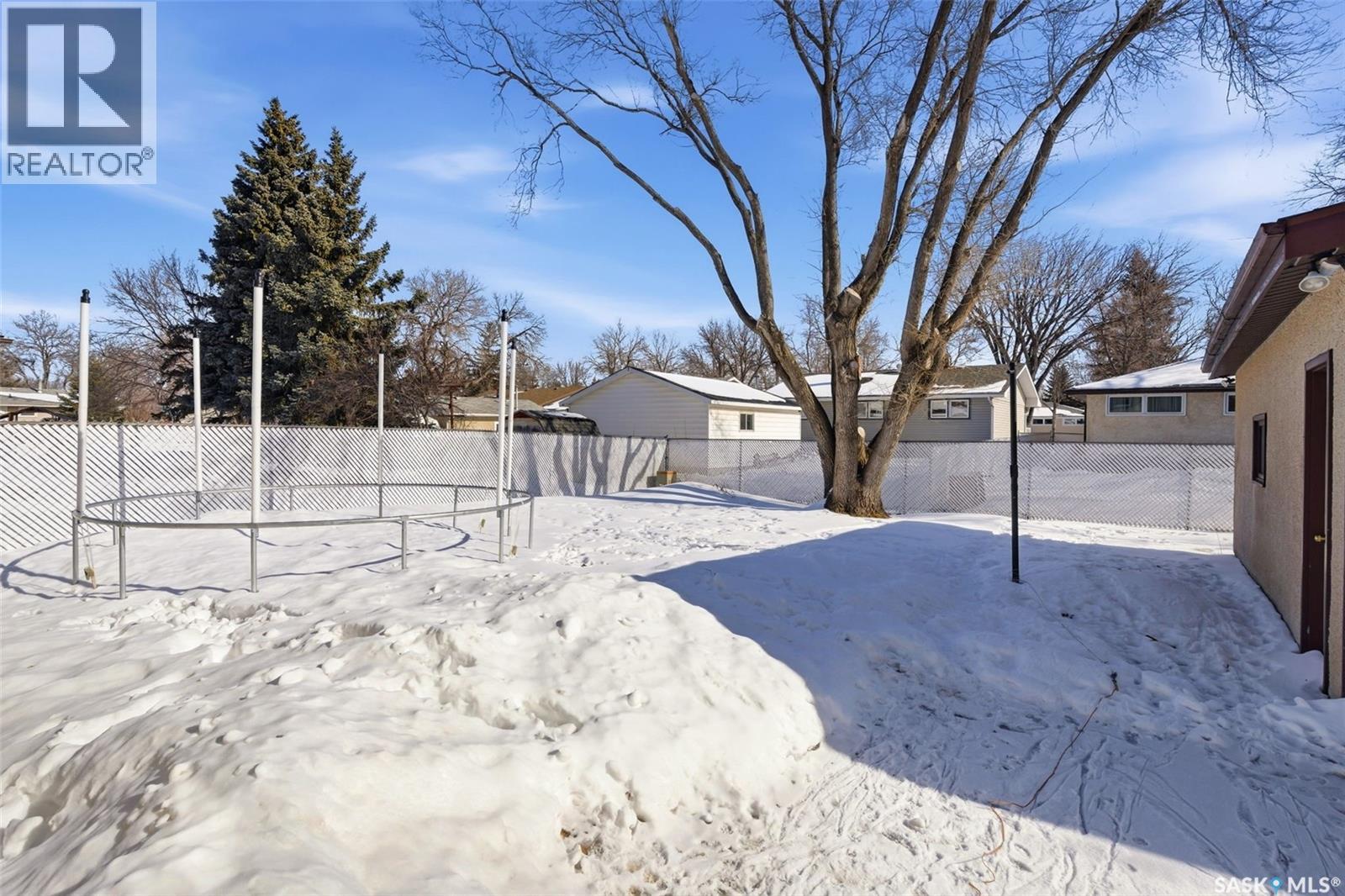 26 Mill Bay, Regina, Saskatchewan  S4N 1L6 - Photo 39 - SK029634