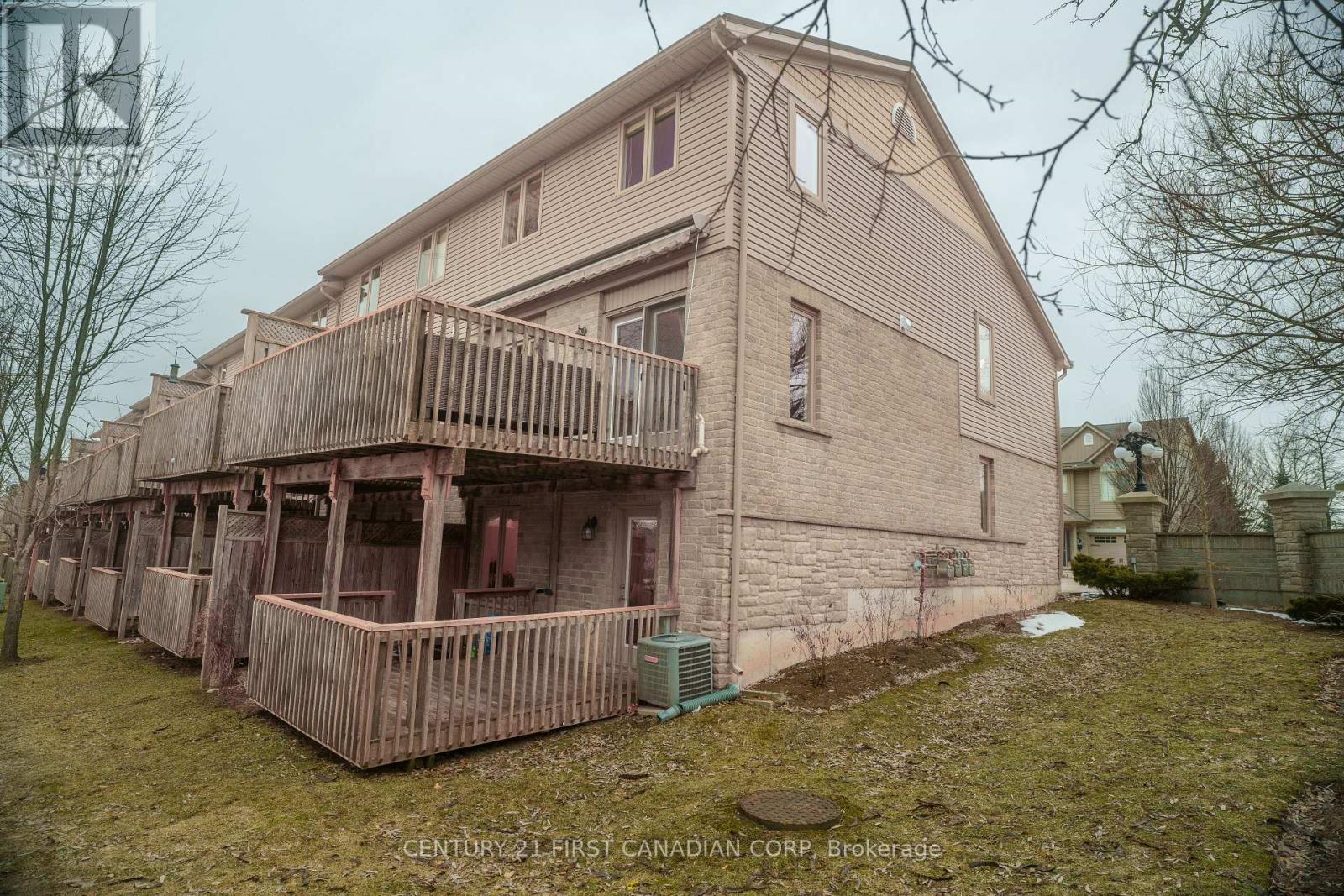 1 - 582 Hyde Park Road, London North, Ontario  N6H 3S1 - Photo 9 - X12842030