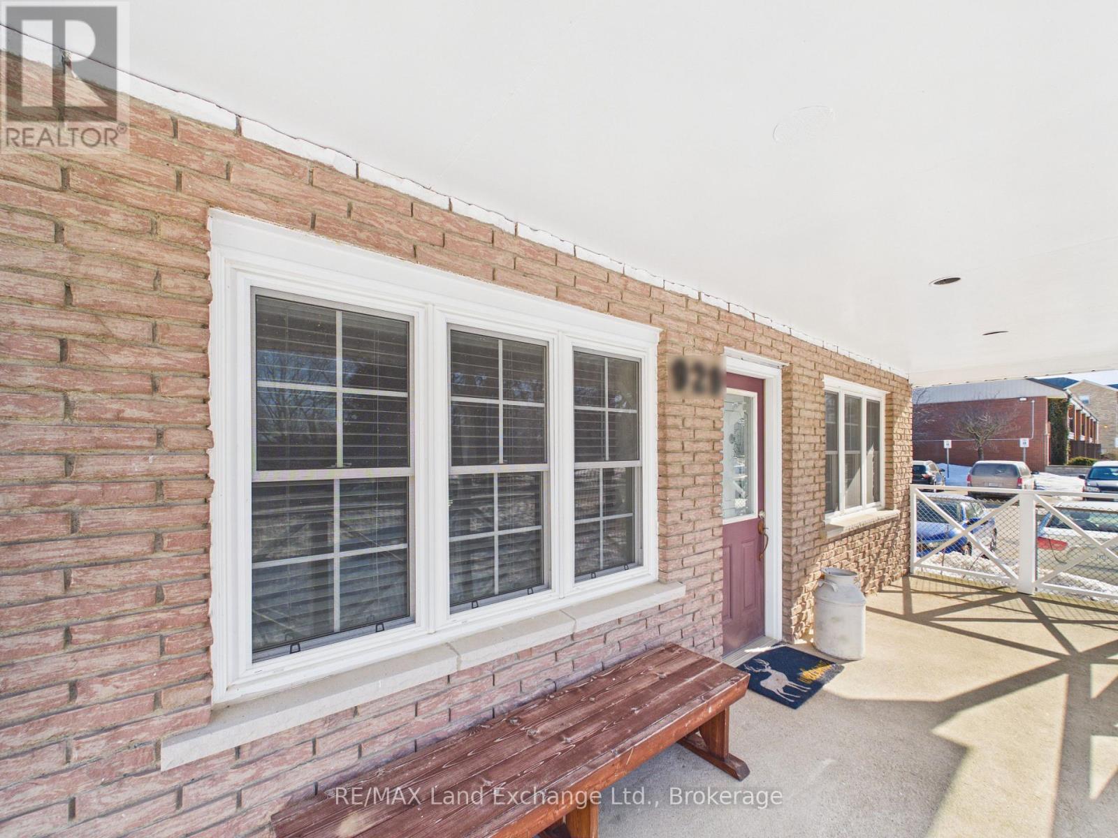 929 Huron Terrace, Kincardine, Ontario  N2Z 2Y1 - Photo 3 - X12842628