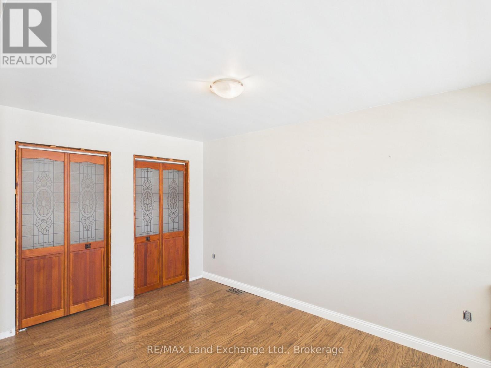 929 Huron Terrace, Kincardine, Ontario  N2Z 2Y1 - Photo 5 - X12842628