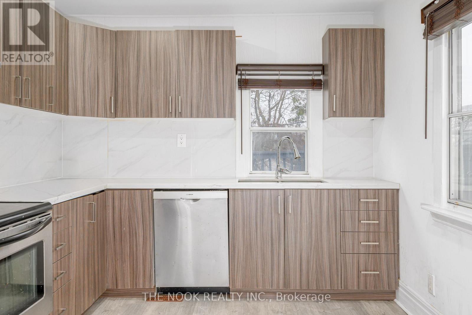 219 Verdun Road, Oshawa, Ontario  L1H 5T1 - Photo 10 - E12842662