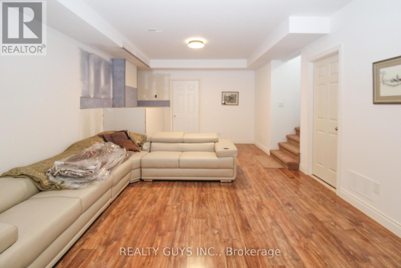 223 Crosby Drive, Kawartha Lakes, Ontario  K0M 1A0 - Photo 32 - X12842670