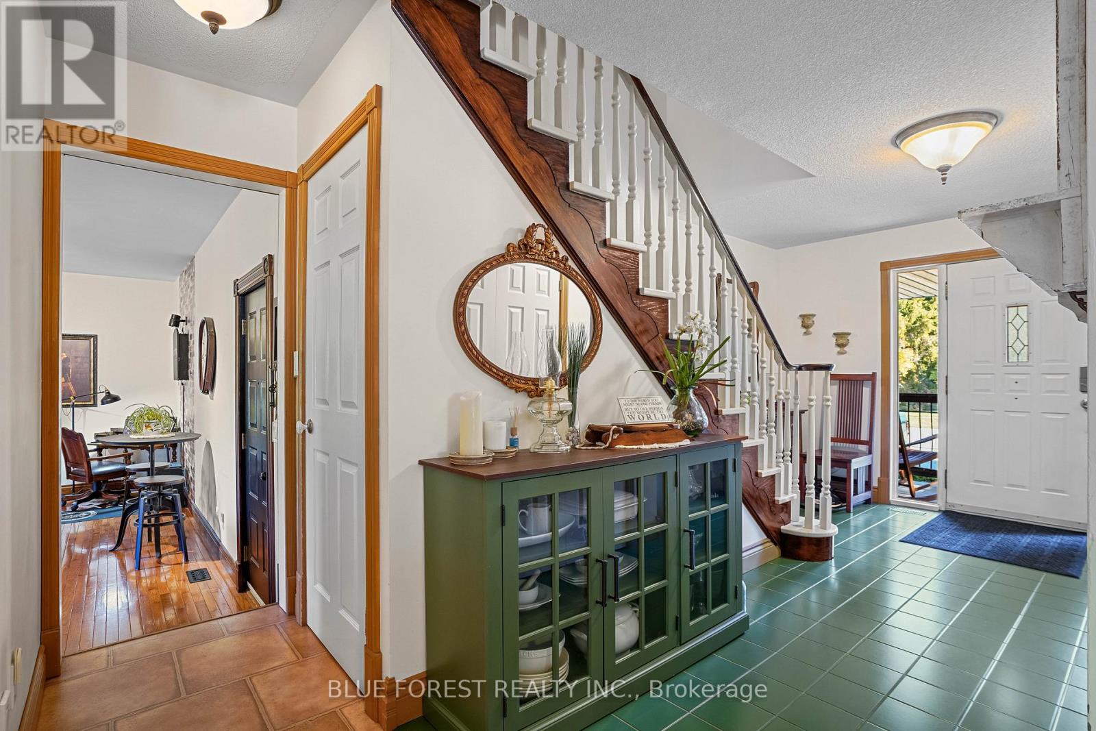 174 Mcarthur Street, Dutton/dunwich, Ontario  N0L 1J0 - Photo 7 - X12842618