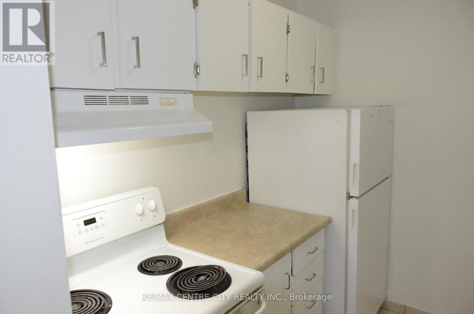 209 - 583 Mornington Avenue, London East, Ontario  N5Y 3E9 - Photo 11 - X12842668