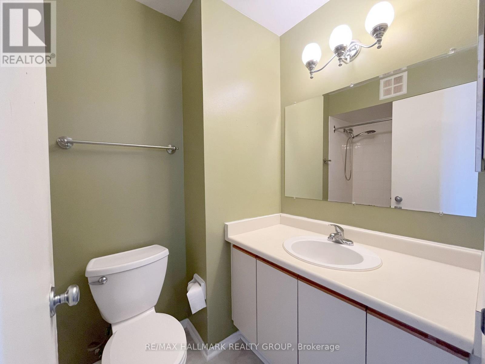 310 - 214 Viewmount Drive, Ottawa, Ontario  K2E 7X3 - Photo 8 - X12842674