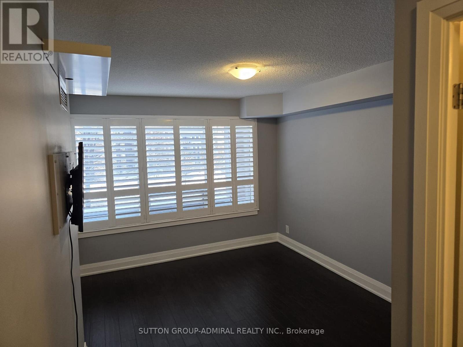 202 - 1060 Sheppard Avenue W, Toronto (York University Heights), Ontario  M3J 0G7 - Photo 16 - W12813838