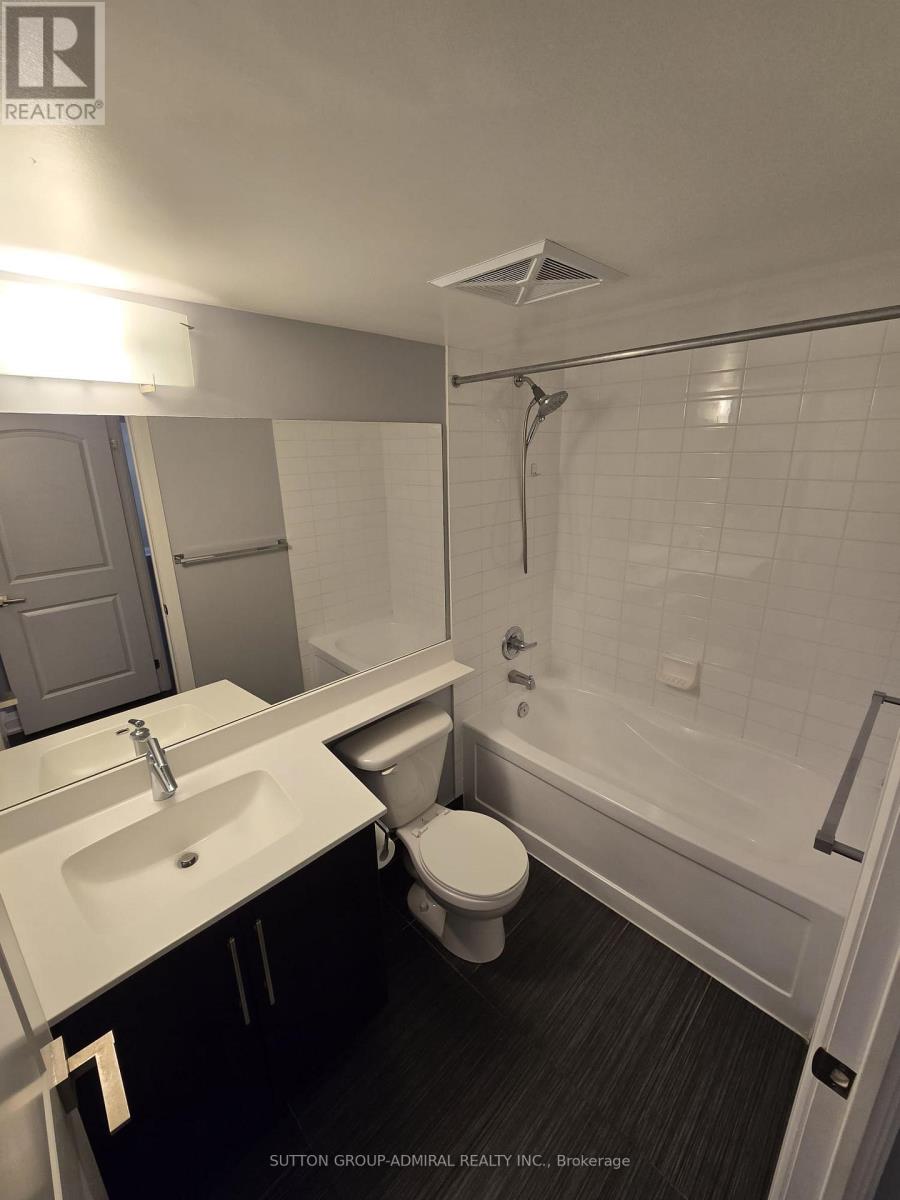 202 - 1060 Sheppard Avenue W, Toronto (York University Heights), Ontario  M3J 0G7 - Photo 18 - W12813838