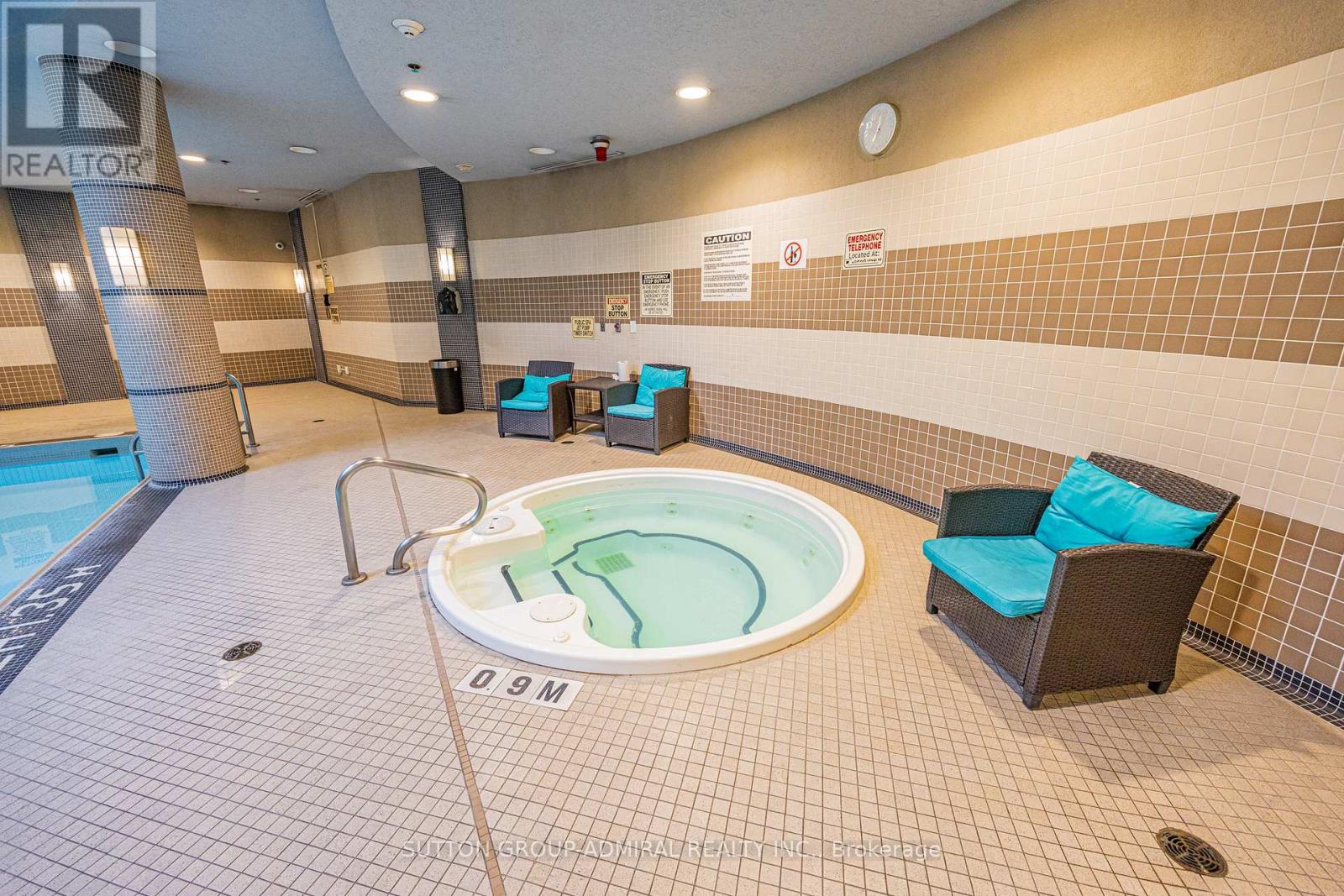 202 - 1060 Sheppard Avenue W, Toronto (York University Heights), Ontario  M3J 0G7 - Photo 24 - W12813838