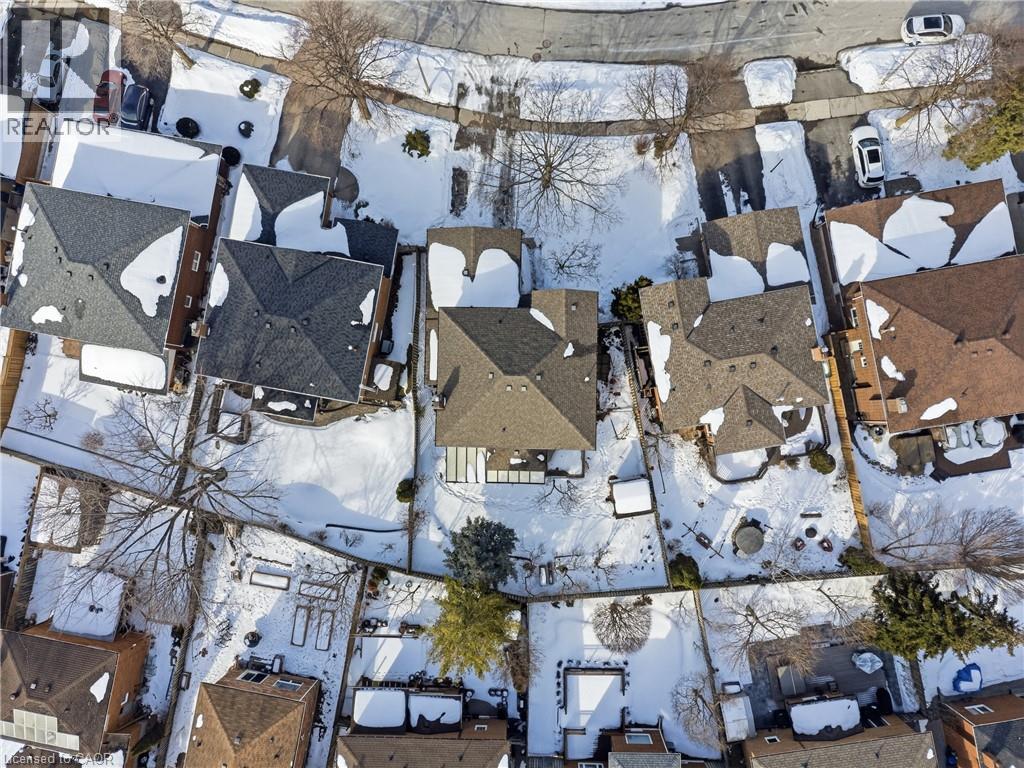 2084 Pen Street, Oakville, Ontario  L6H 3L3 - Photo 2 - 40807522