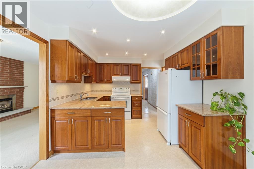 2084 Pen Street, Oakville, Ontario  L6H 3L3 - Photo 12 - 40807522