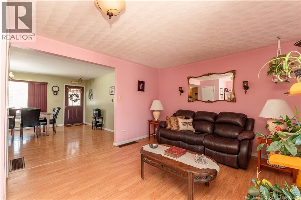 11 Renfrew Street, Petitcodiac, New Brunswick E4Z 4S5 - Photo 12 - NB134183