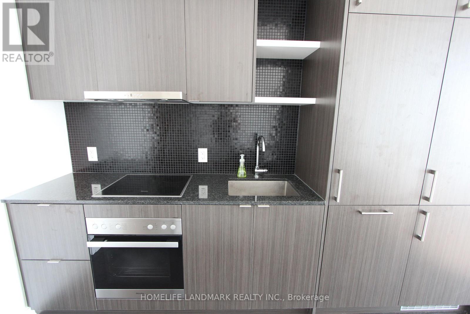 6009 - 100 Harbour Street, Toronto, Ontario  M5J 0B5 - Photo 4 - C12842620