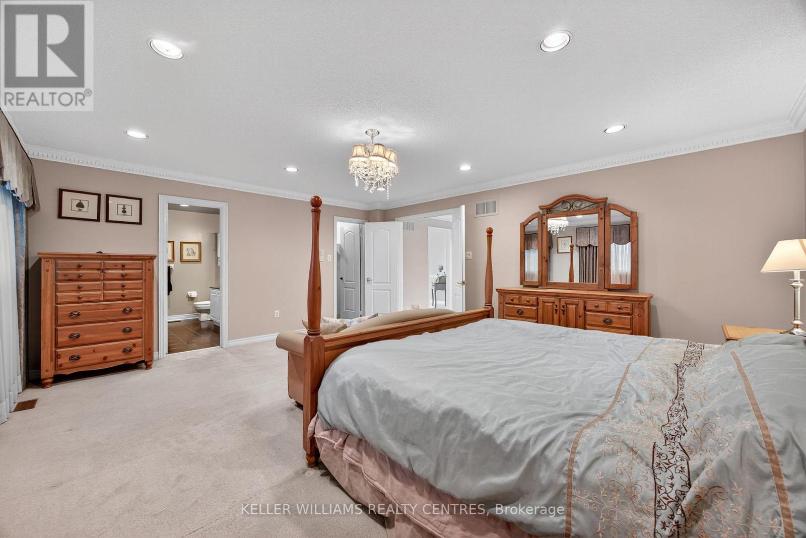 591 Plantation Gate, Newmarket, Ontario  L3X 2C2 - Photo 25 - N12842638