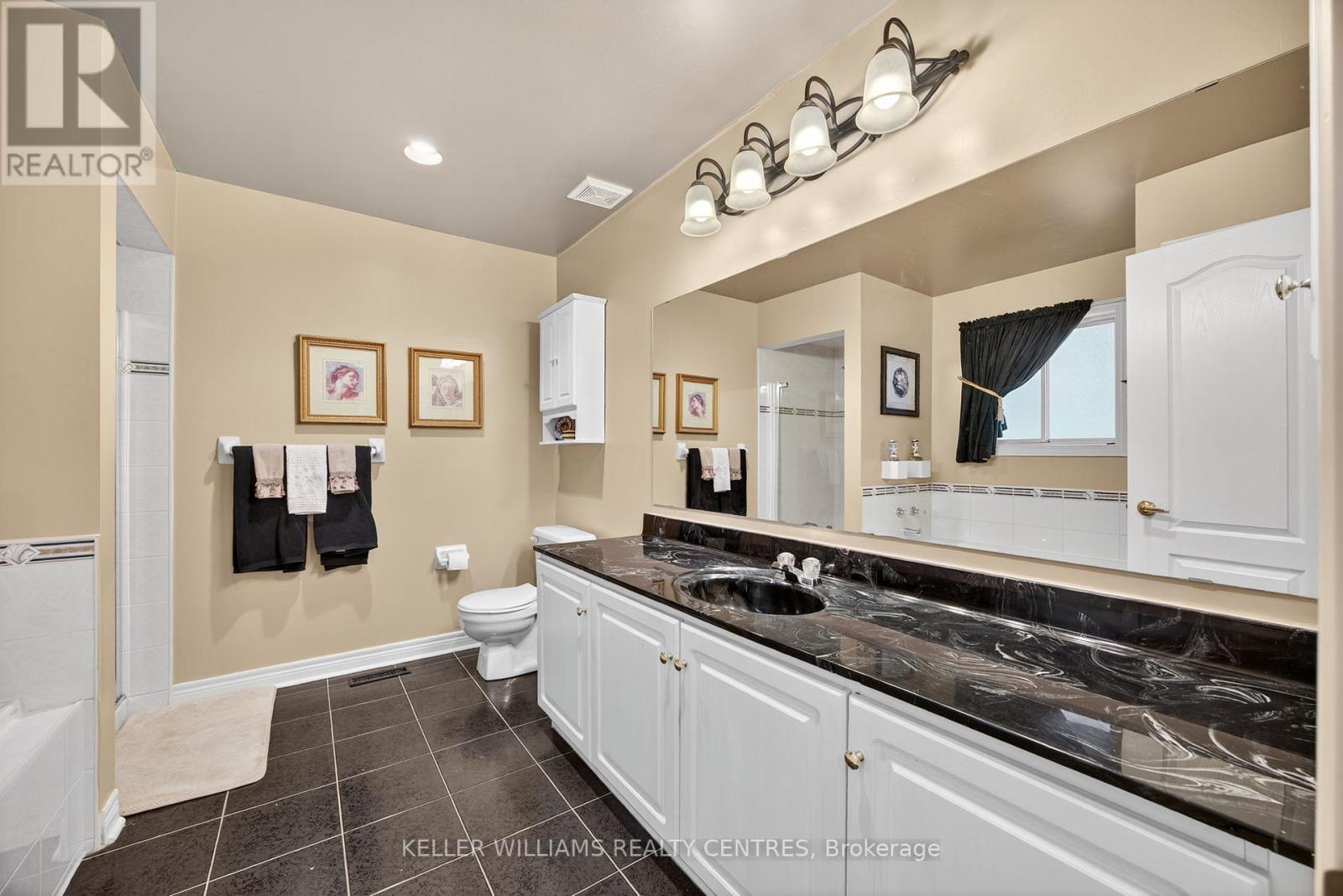 591 Plantation Gate, Newmarket, Ontario  L3X 2C2 - Photo 26 - N12842638