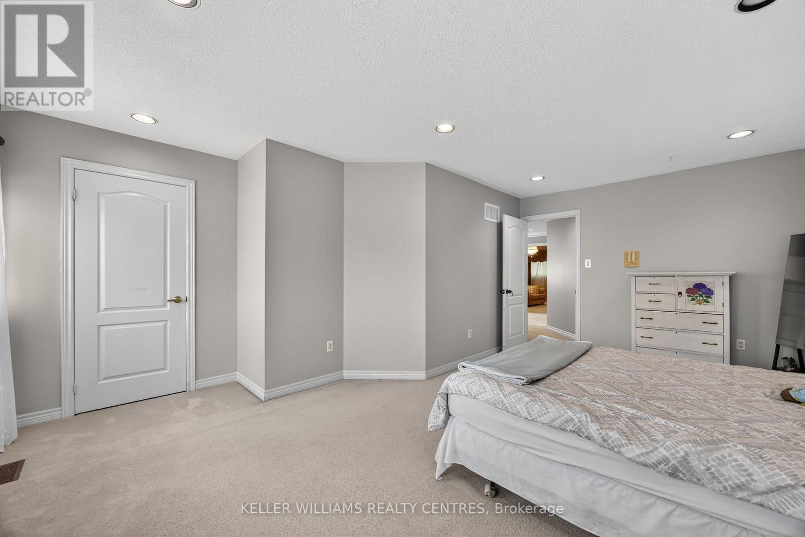 591 Plantation Gate, Newmarket, Ontario  L3X 2C2 - Photo 29 - N12842638