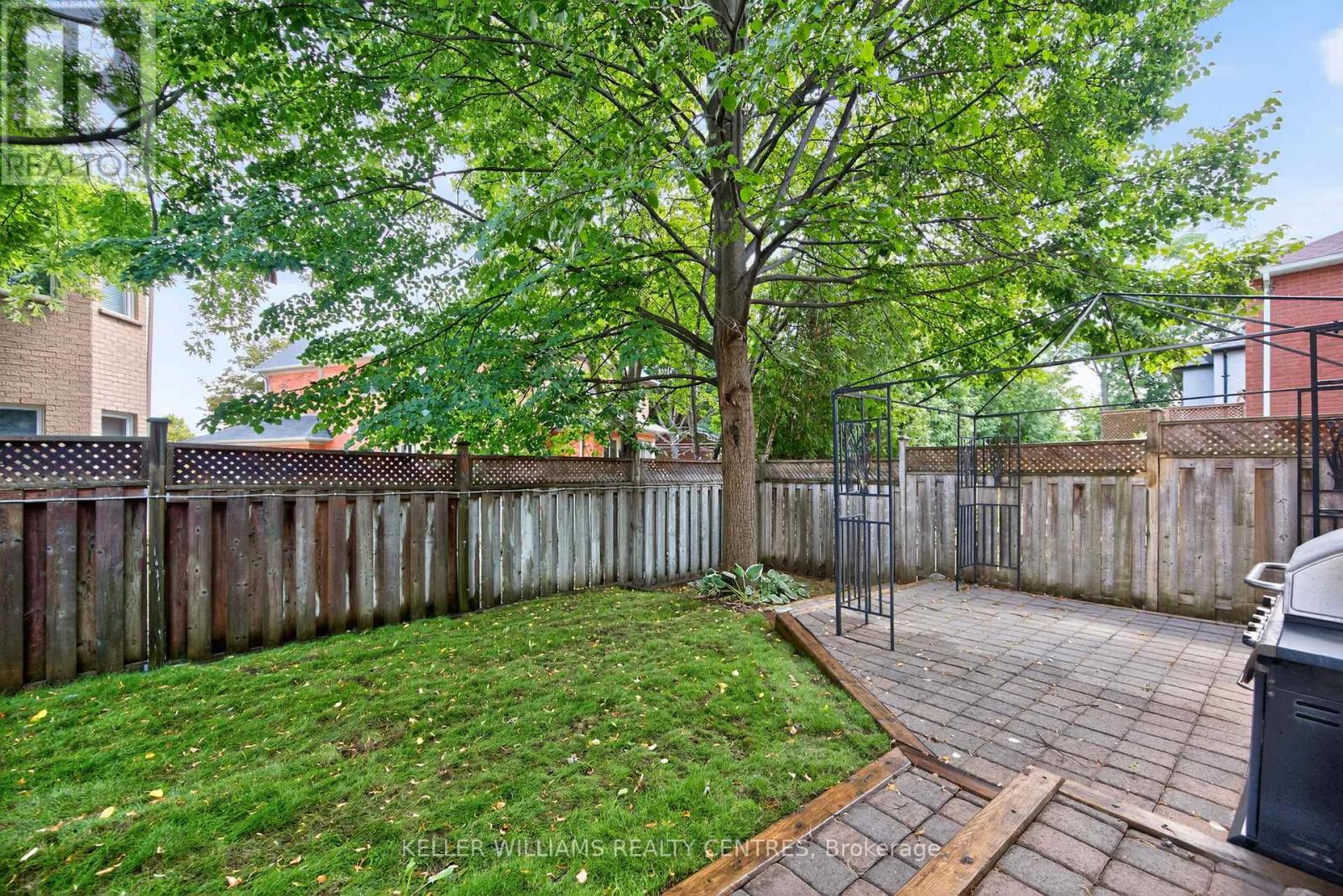 591 Plantation Gate, Newmarket, Ontario  L3X 2C2 - Photo 34 - N12842638