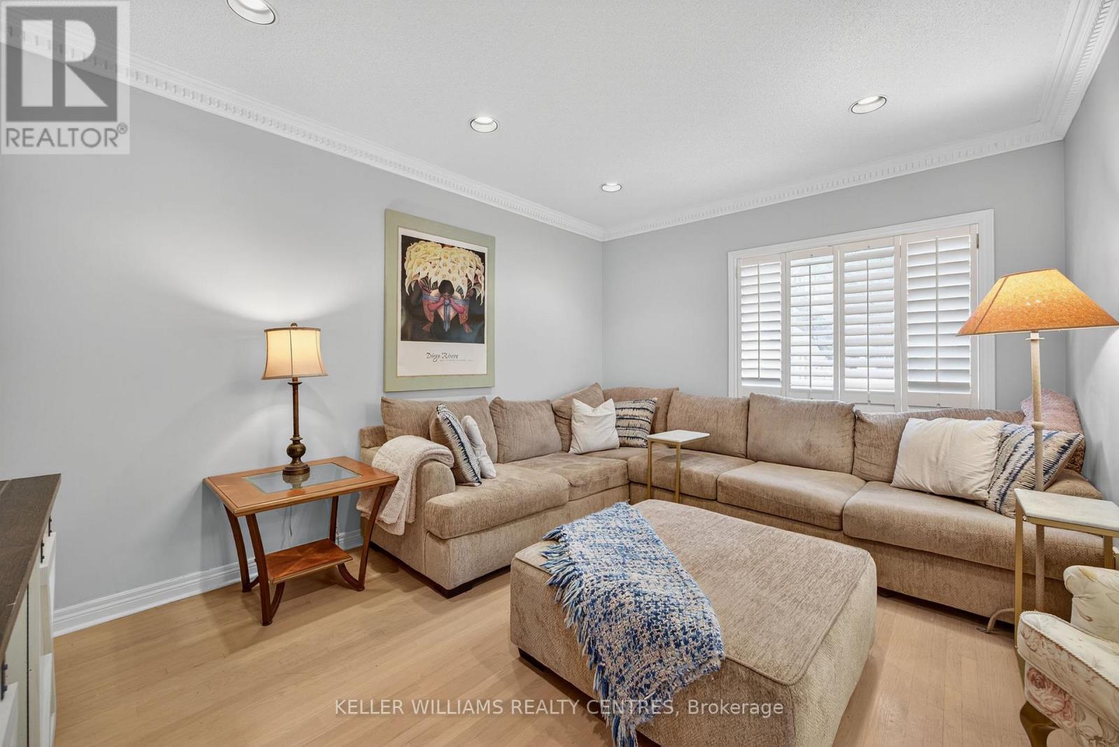 591 Plantation Gate, Newmarket, Ontario  L3X 2C2 - Photo 5 - N12842638