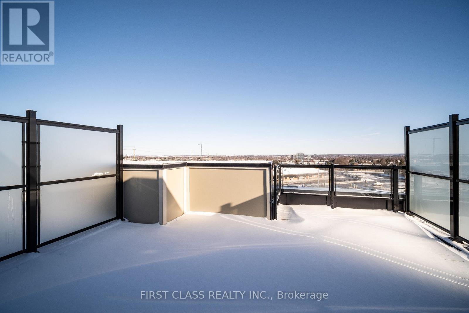 11 - 20 Lytham Green Circle, Newmarket, Ontario  L3X 1X5 - Photo 27 - N12842672