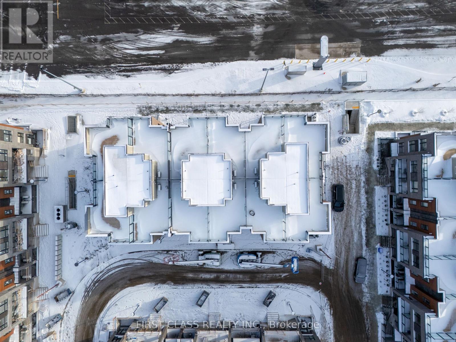 11 - 20 Lytham Green Circle, Newmarket, Ontario  L3X 1X5 - Photo 29 - N12842672