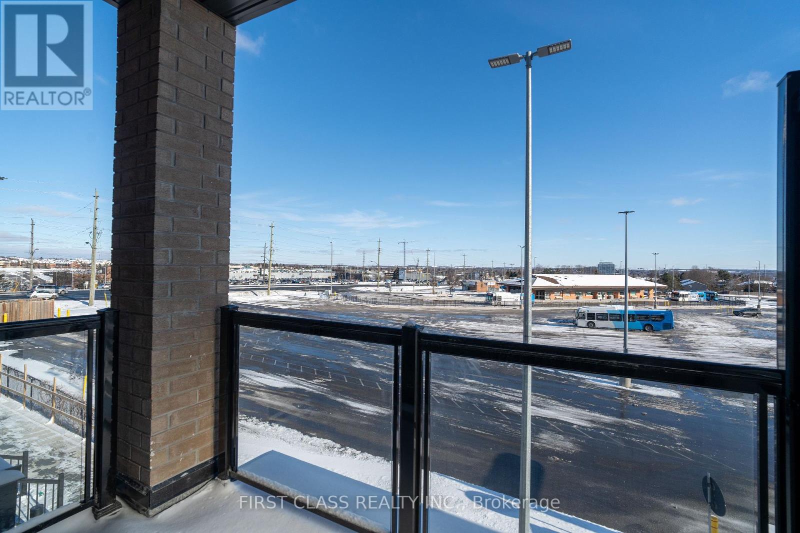 11 - 20 Lytham Green Circle, Newmarket, Ontario  L3X 1X5 - Photo 30 - N12842672