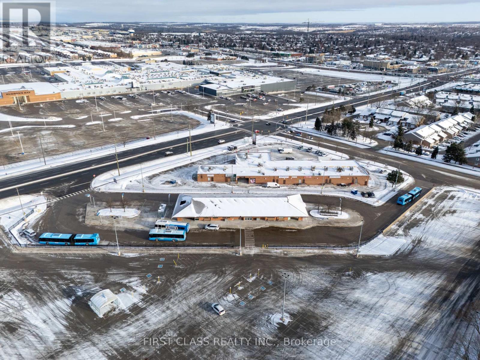 11 - 20 Lytham Green Circle, Newmarket, Ontario  L3X 1X5 - Photo 33 - N12842672