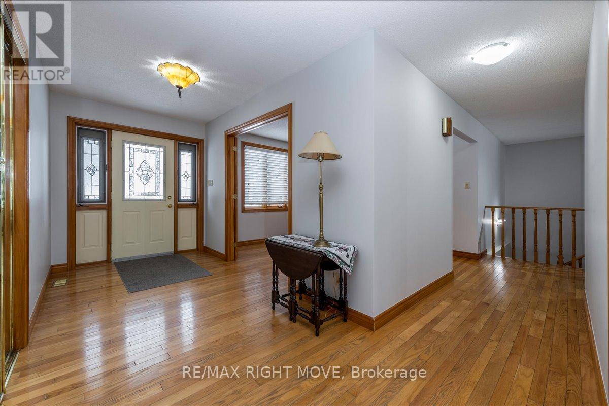 1892 Carriage Court, Severn, Ontario  L3V 6H2 - Photo 10 - S12842654