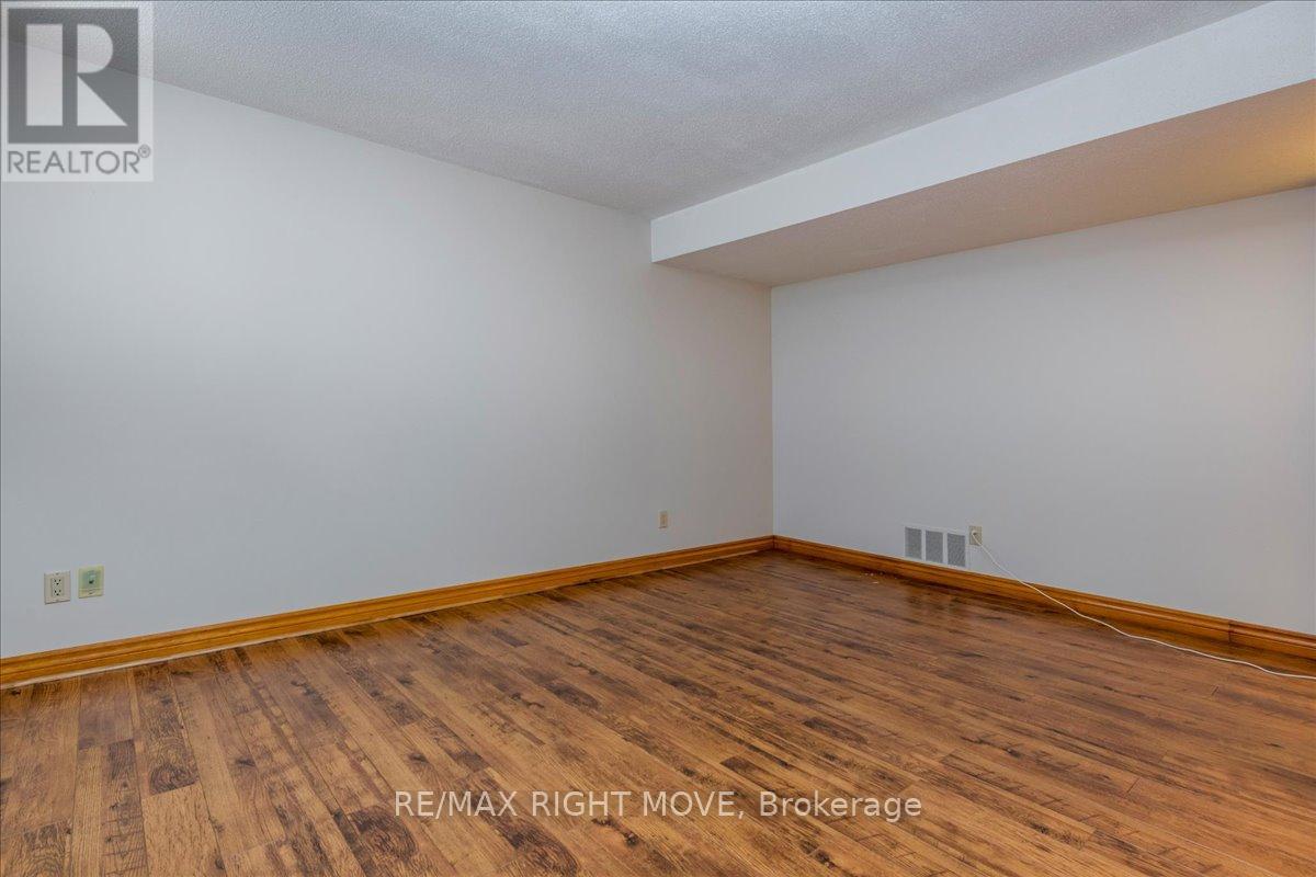 1892 Carriage Court, Severn, Ontario  L3V 6H2 - Photo 37 - S12842654