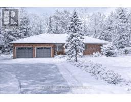 1892 CARRIAGE COURT, Severn, Ontario