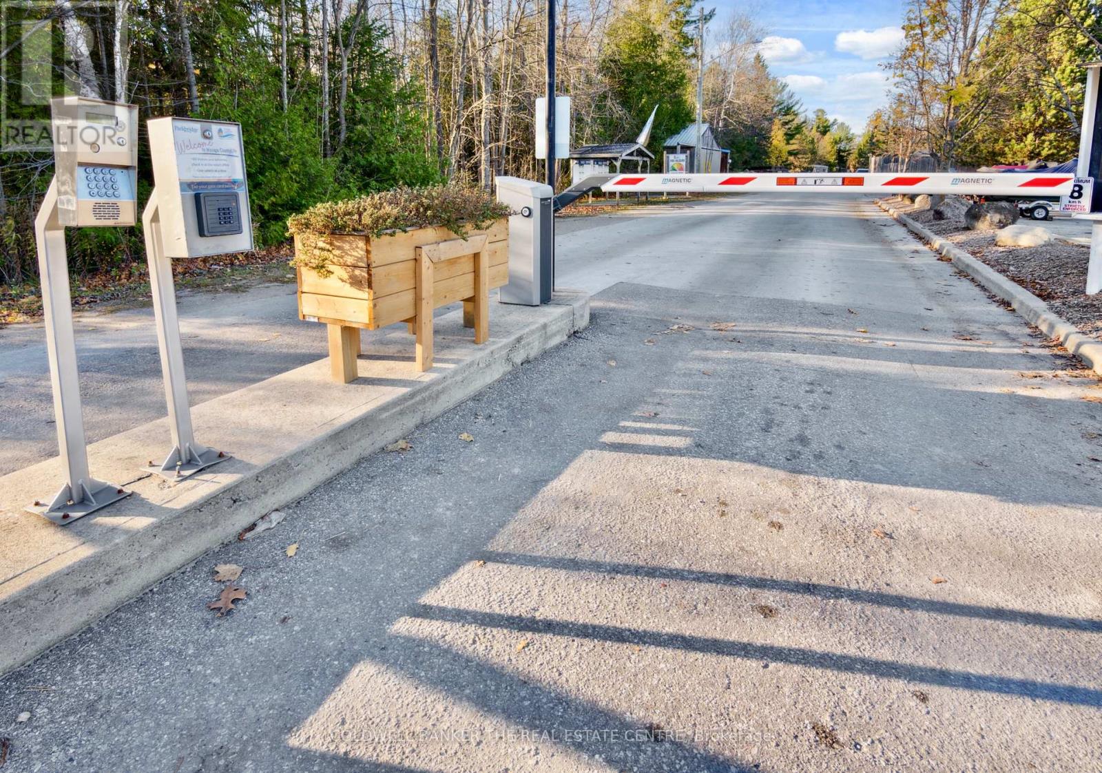 70 Topaz Street, Wasaga Beach, Ontario  L9Z 1X7 - Photo 21 - S12842696