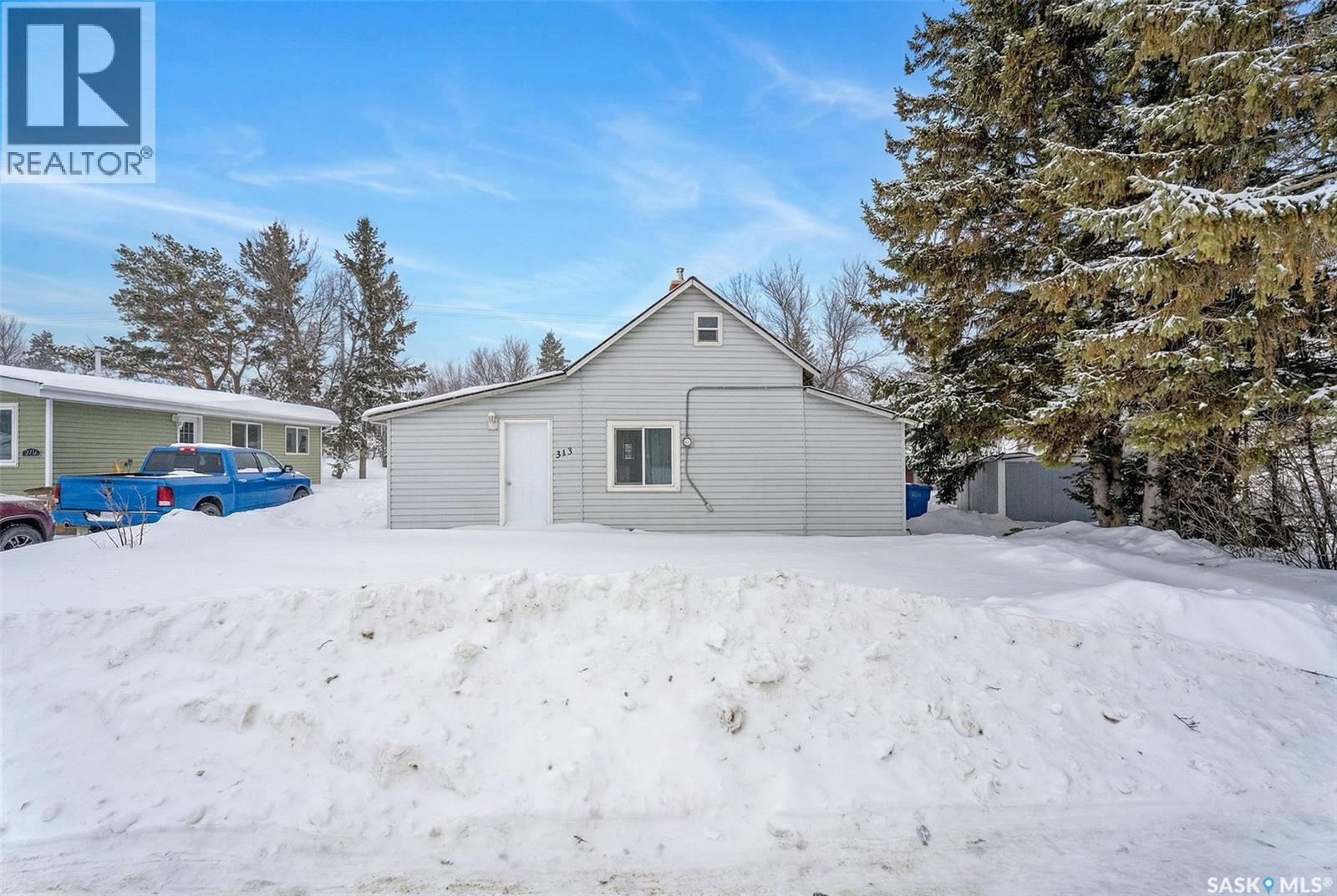 313 Burns Avenue W, Melfort, Saskatchewan  S0E 1A0 - Photo 4 - SK029638