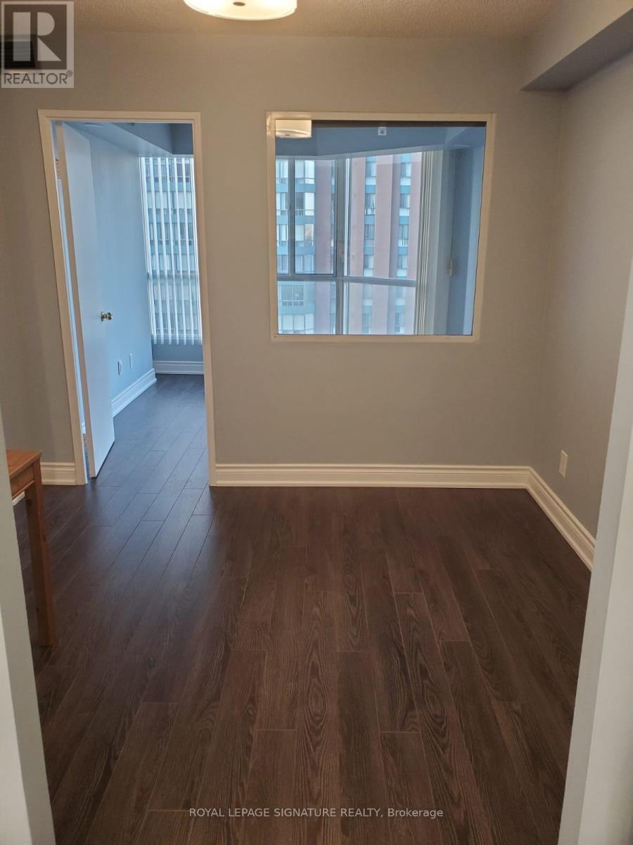 709 - 145 Hillcrest Avenue, Mississauga, Ontario  L5B 3Z1 - Photo 10 - W12842642