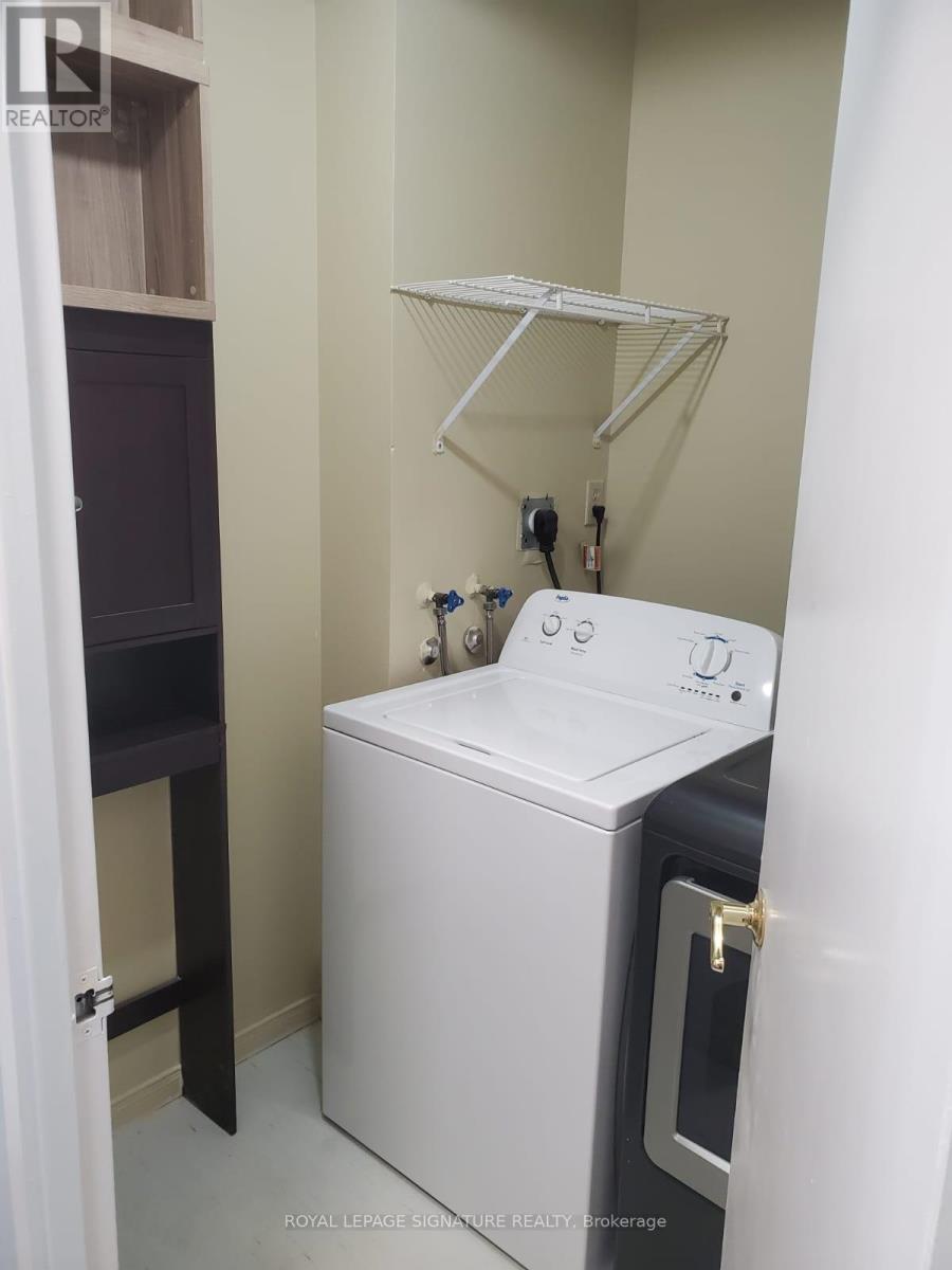 709 - 145 Hillcrest Avenue, Mississauga, Ontario  L5B 3Z1 - Photo 12 - W12842642