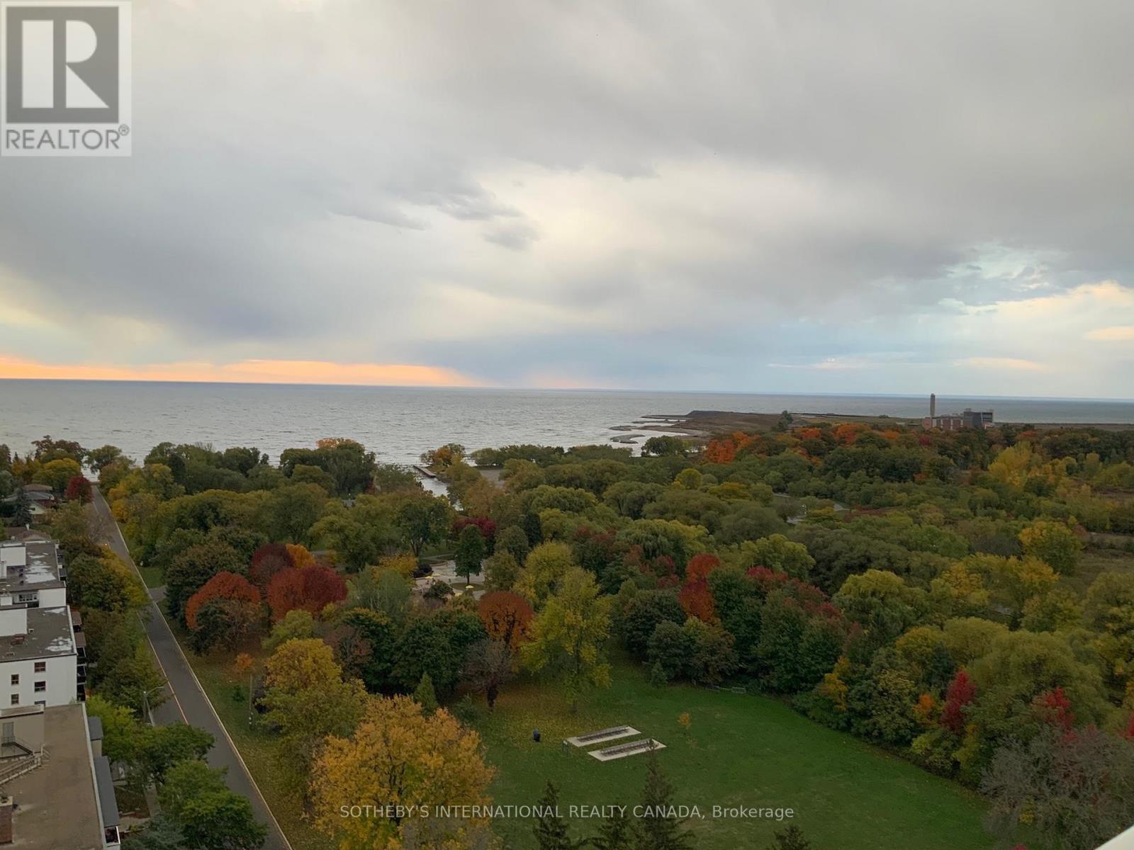 1602 - 3865 Lake Shore Boulevard W, Toronto (Long Branch), Ontario  M8W 0A2 - Photo 37 - W12842652