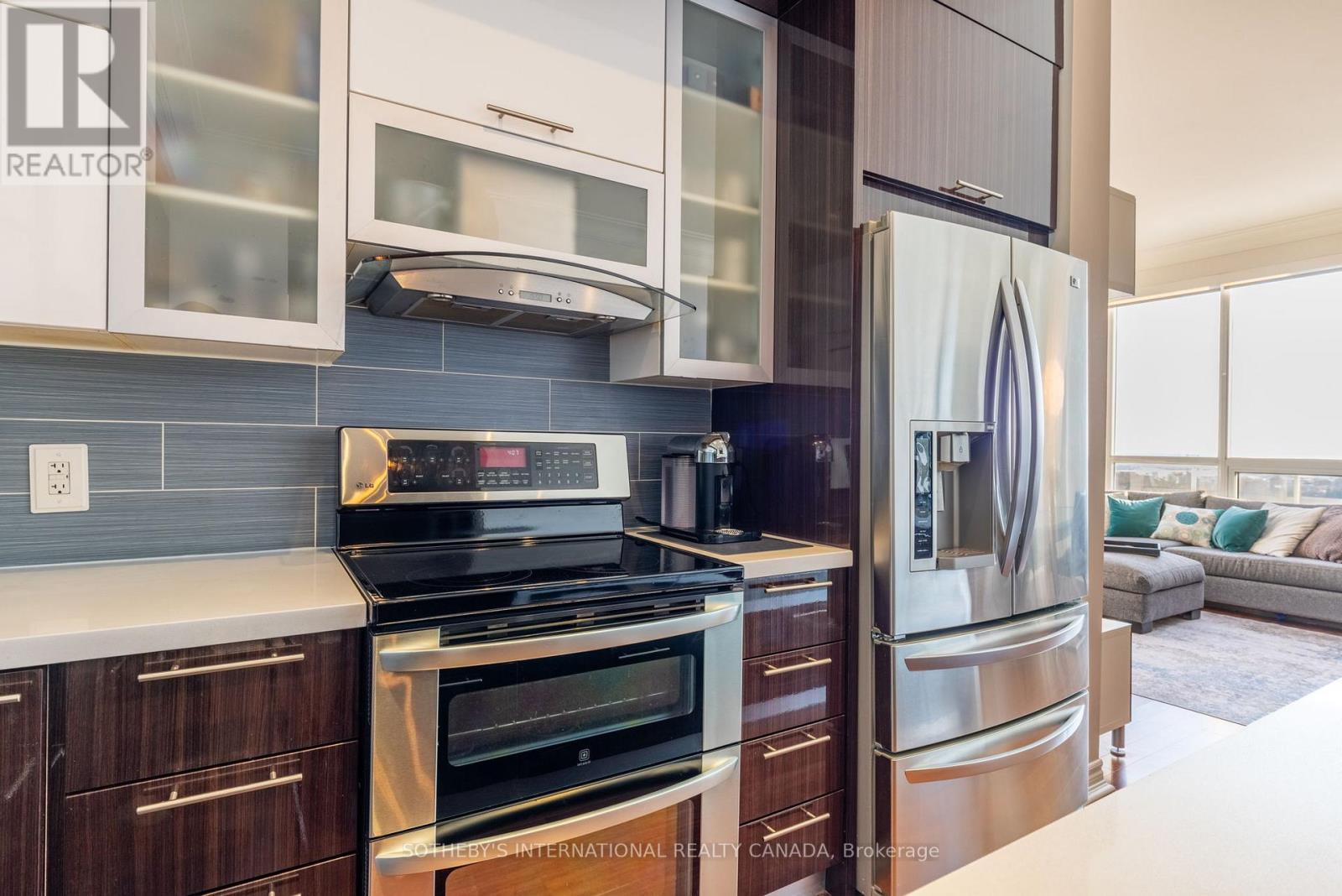 1602 - 3865 Lake Shore Boulevard W, Toronto (Long Branch), Ontario  M8W 0A2 - Photo 9 - W12842652