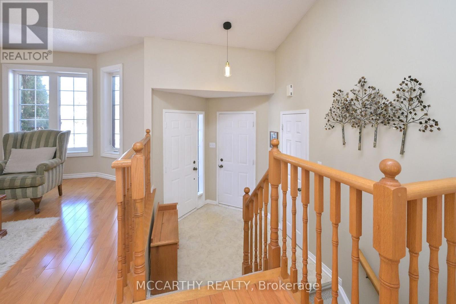 342 Lewis Drive, Orangeville, Ontario  L9W 4P8 - Photo 4 - W12842656