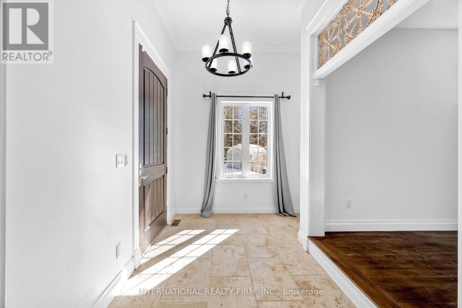 19748 Kennedy Road, Caledon, Ontario  L7K 1Y2 - Photo 2 - W12842660