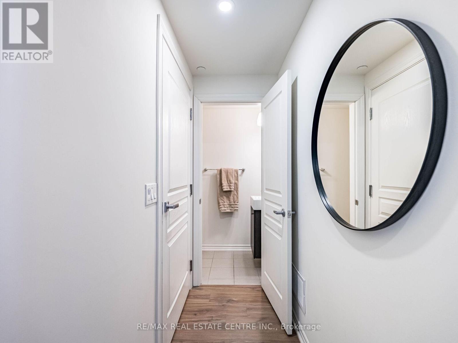 10 - 125 Long Branch Avenue, Toronto, Ontario  M8W 0A9 - Photo 18 - W12842694