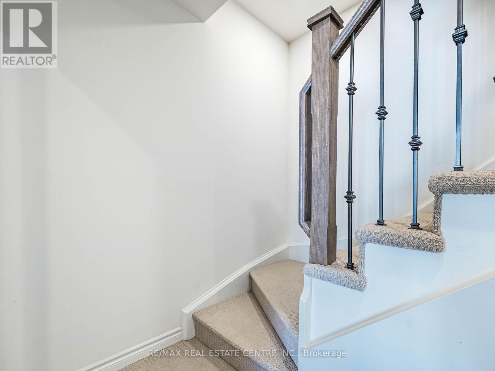 10 - 125 Long Branch Avenue, Toronto, Ontario  M8W 0A9 - Photo 22 - W12842694