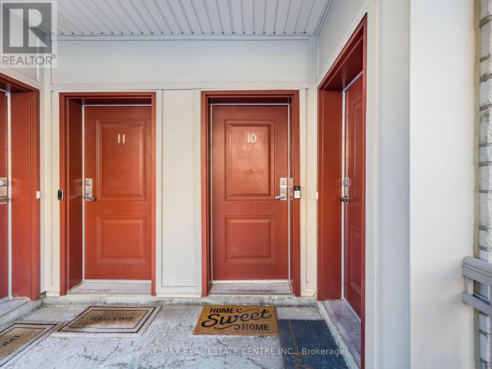 10 - 125 Long Branch Avenue, Toronto, Ontario  M8W 0A9 - Photo 3 - W12842694