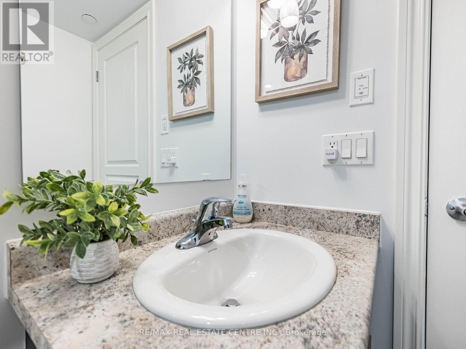 10 - 125 Long Branch Avenue, Toronto, Ontario  M8W 0A9 - Photo 32 - W12842694