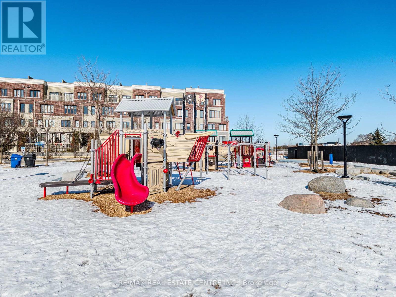 10 - 125 Long Branch Avenue, Toronto, Ontario  M8W 0A9 - Photo 50 - W12842694